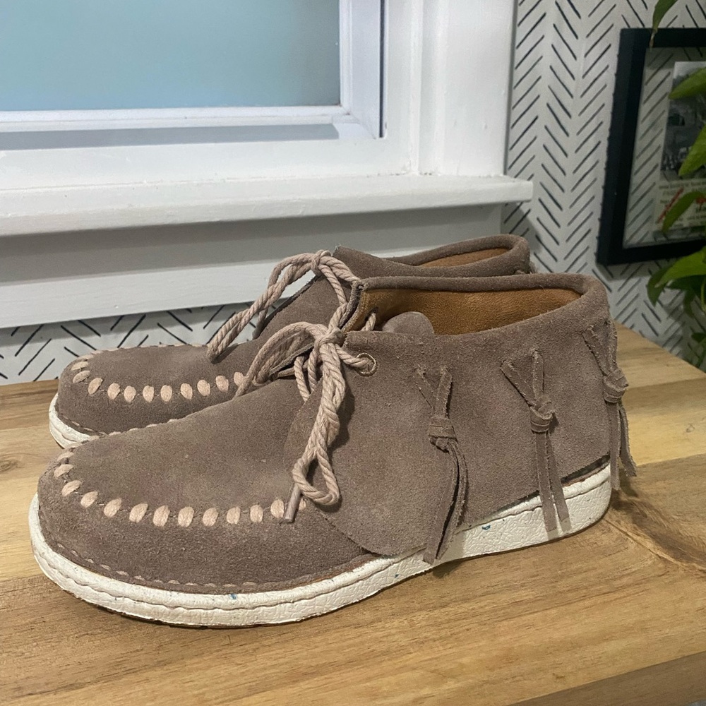 Justin women’s teepee Brown Suede Moccasin ankle boots